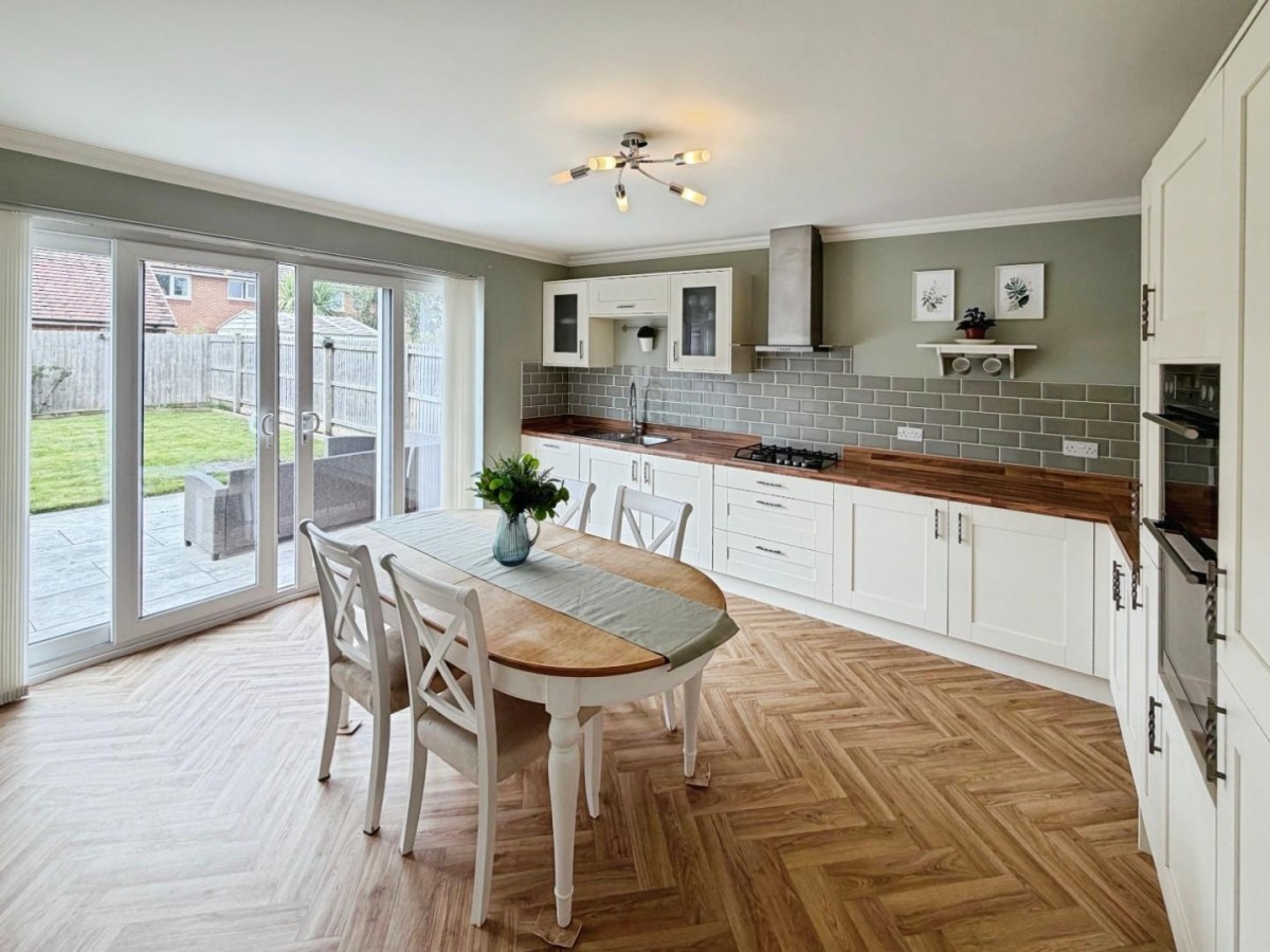 Leamington Road, Little Sutton