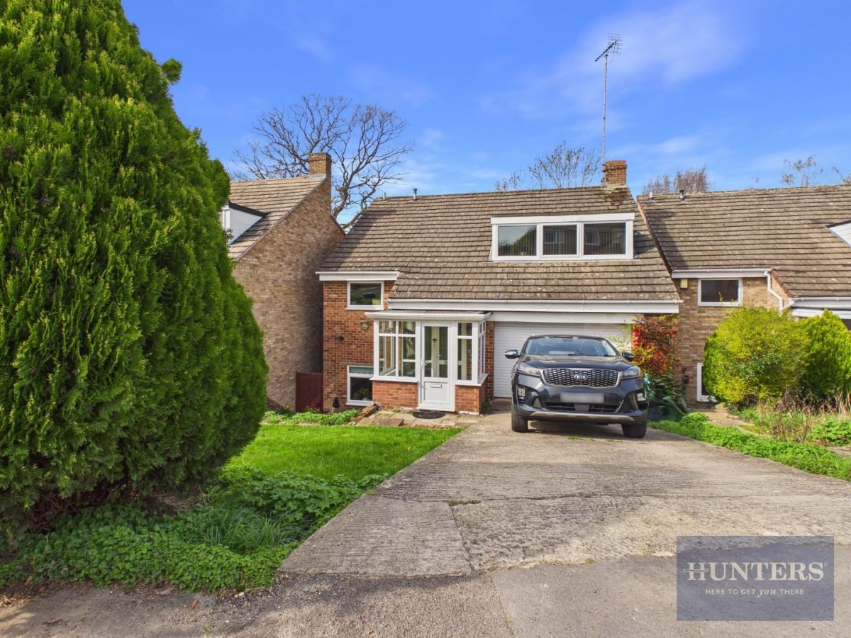 Lawrence Close, Charlton Kings, Cheltenham