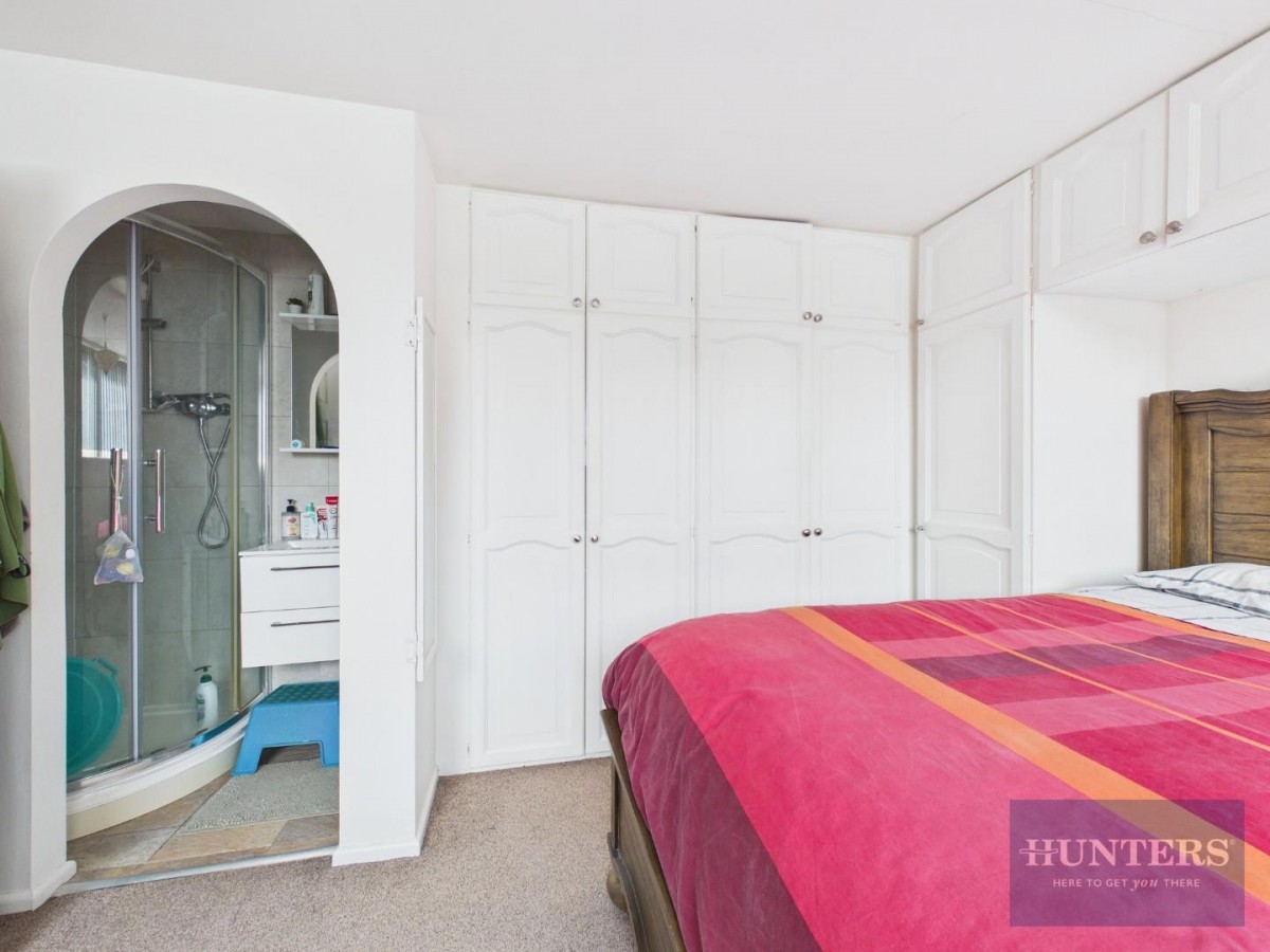 Lawrence Close, Charlton Kings, Cheltenham