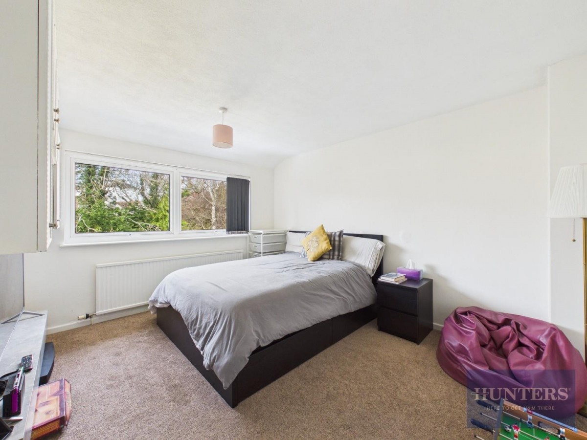 Lawrence Close, Charlton Kings, Cheltenham