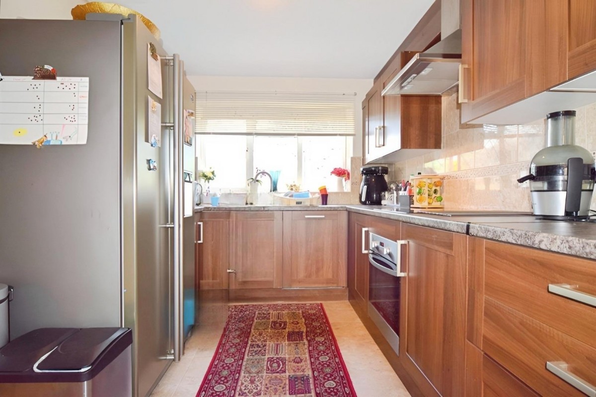 Rose End, Worcester Park