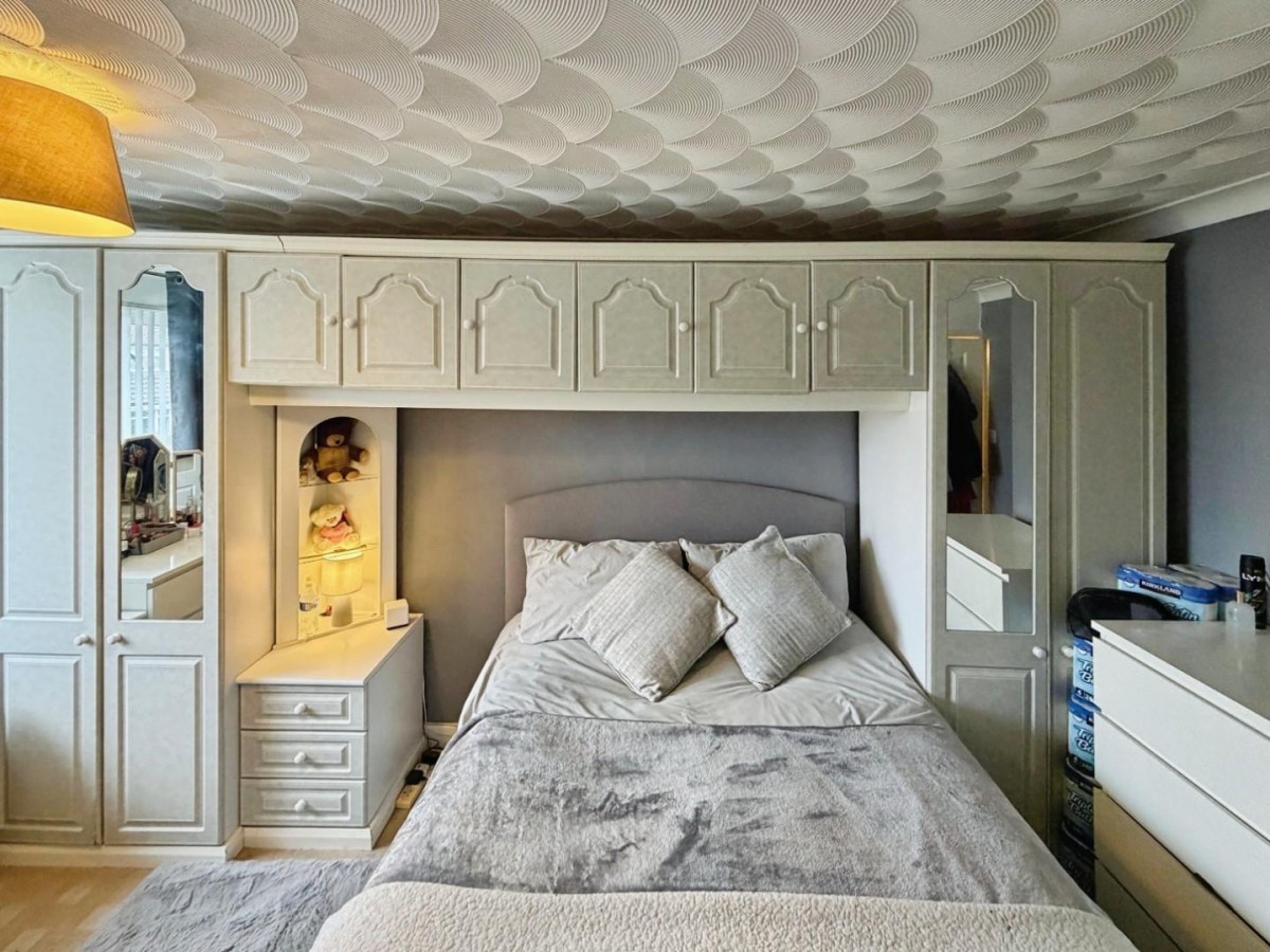 Berry Drive, Great Sutton