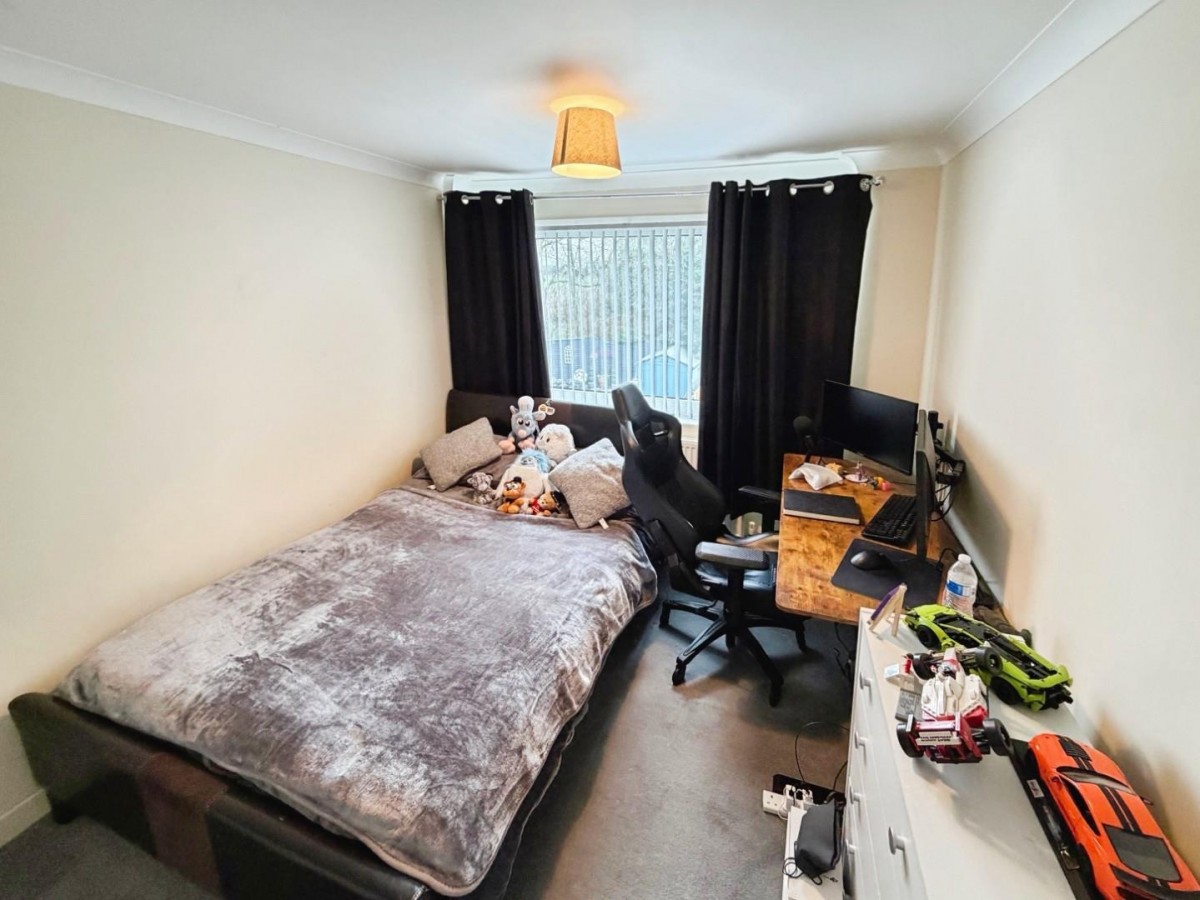 Berry Drive, Great Sutton