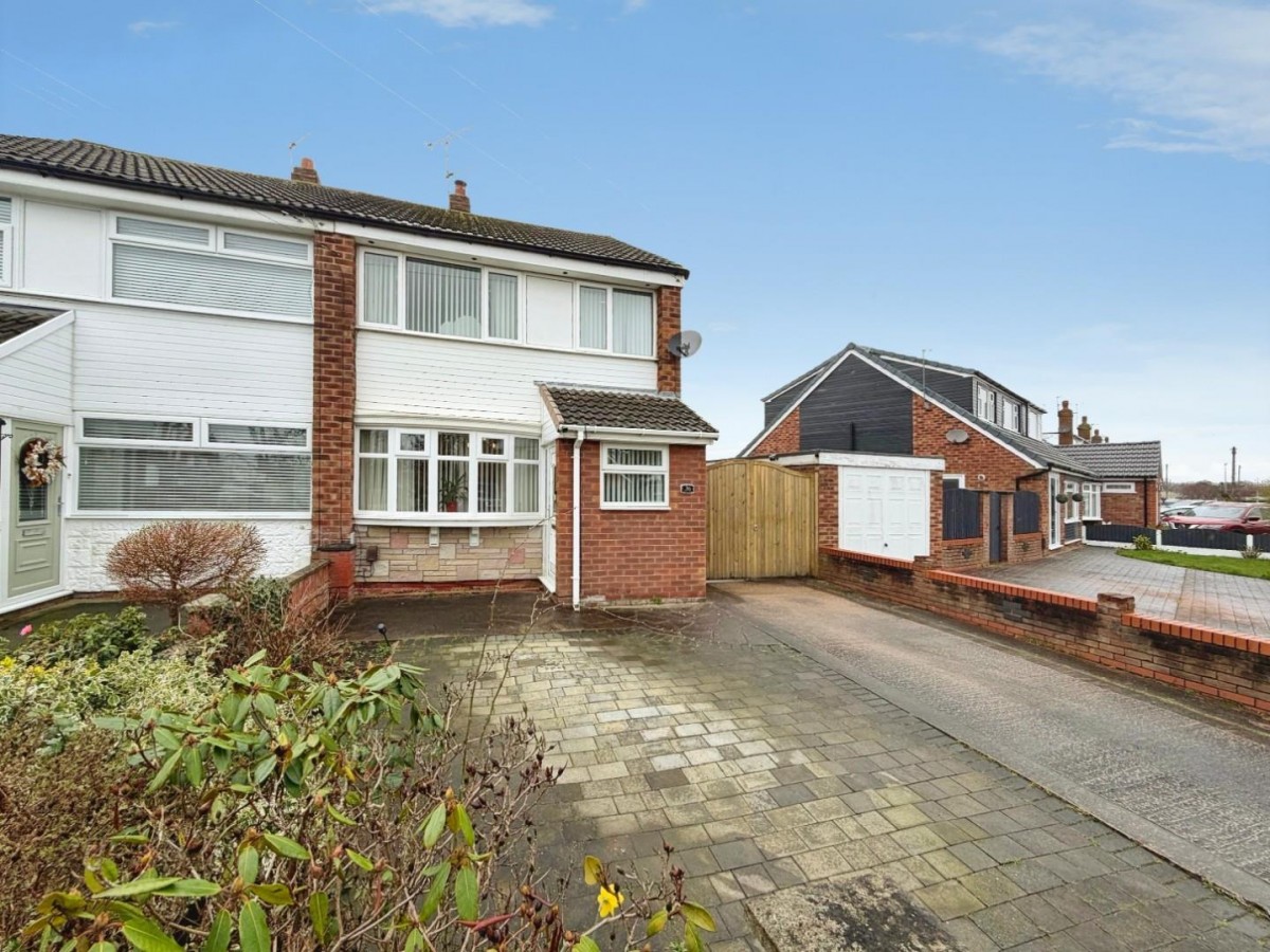 Berry Drive, Great Sutton