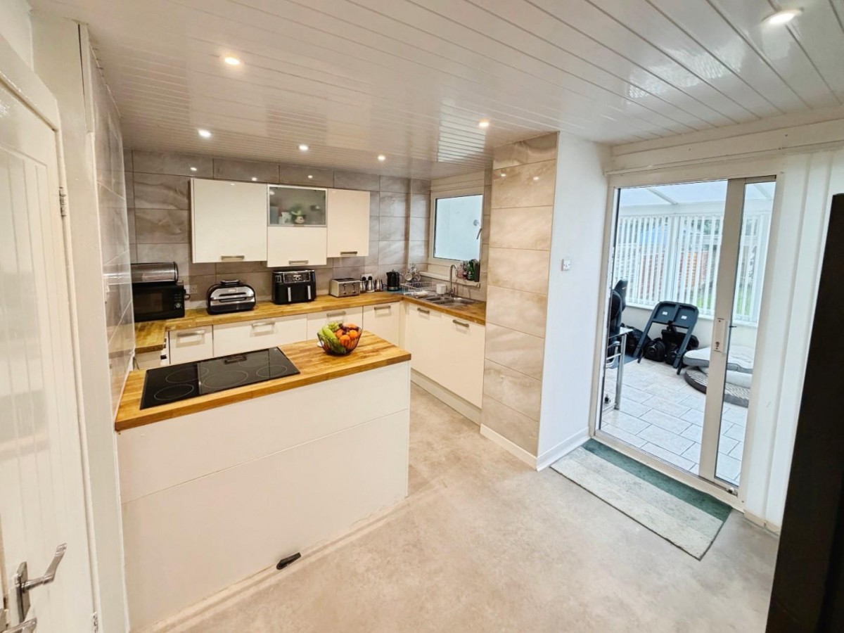 Berry Drive, Great Sutton