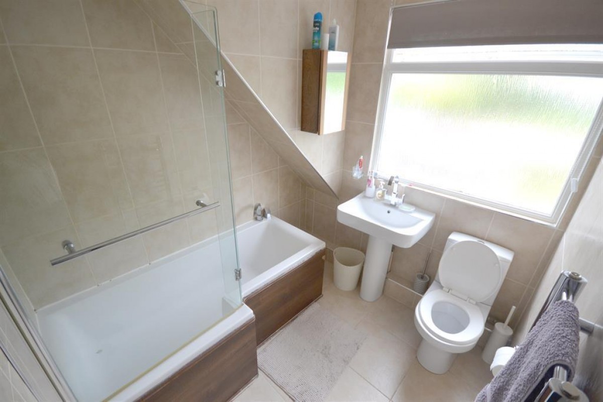 Knightley Road, Exeter. EX2 4SR