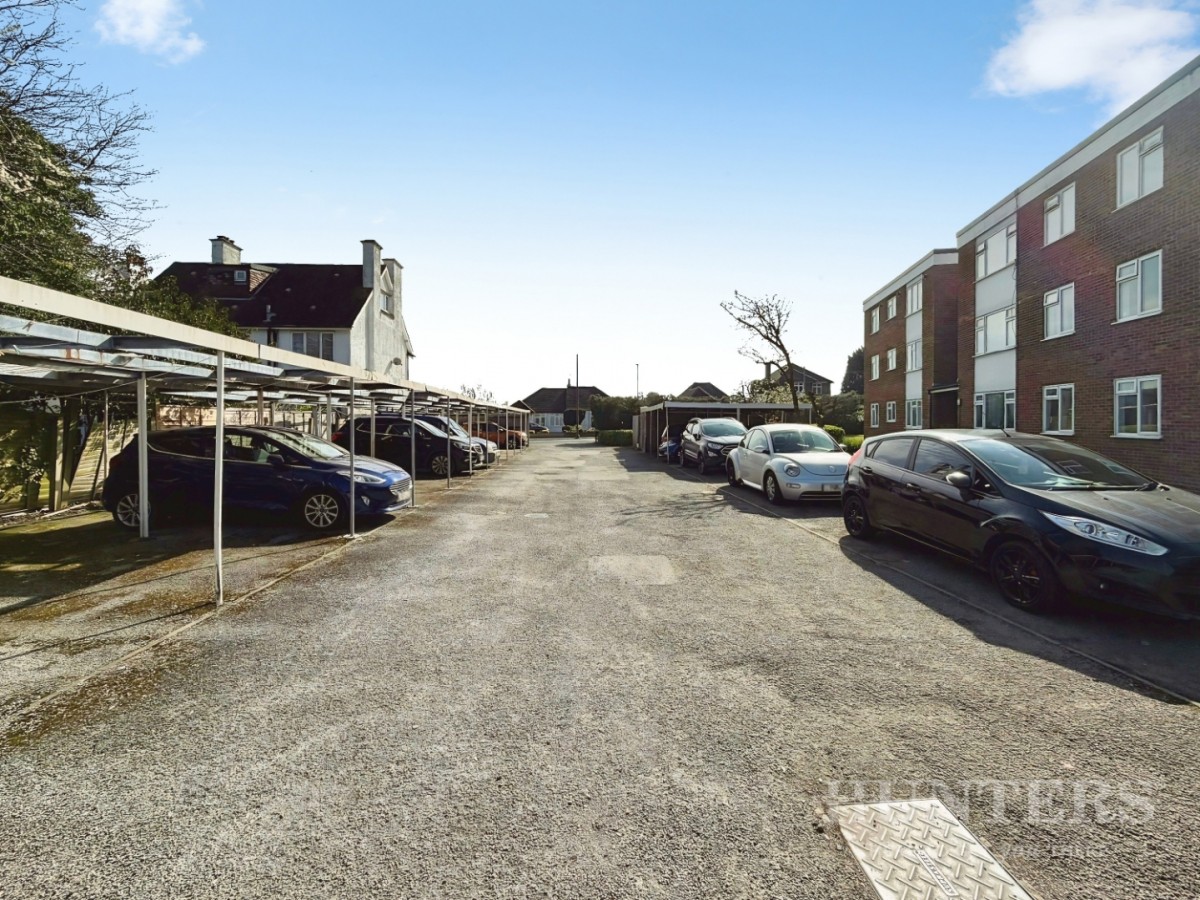 Benhill Wood Road, Sutton