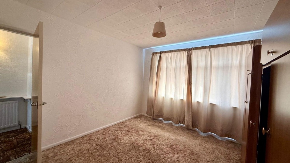 White Lee Road, Batley