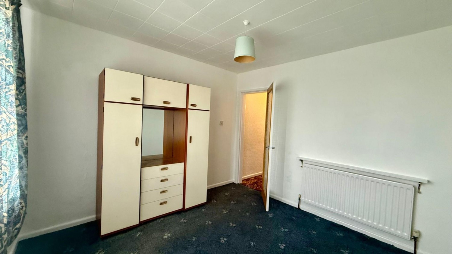 White Lee Road, Batley