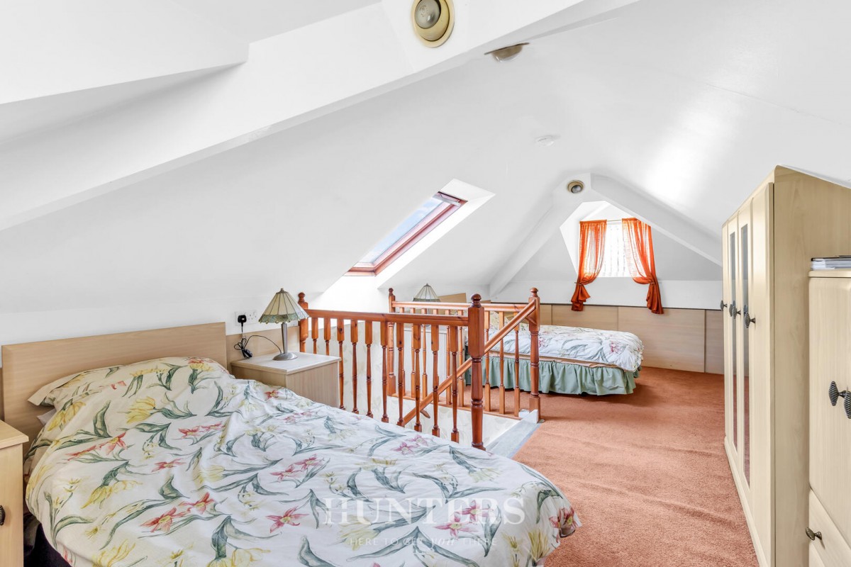 Manchester New Road, Alkrington, Manchester, M24