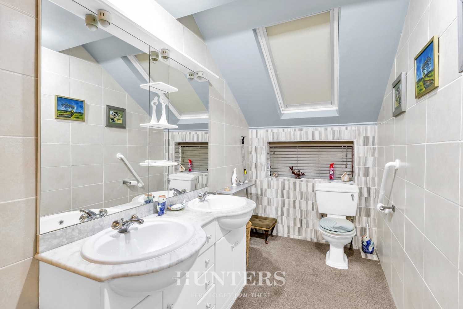 Manchester New Road, Alkrington, Manchester, M24