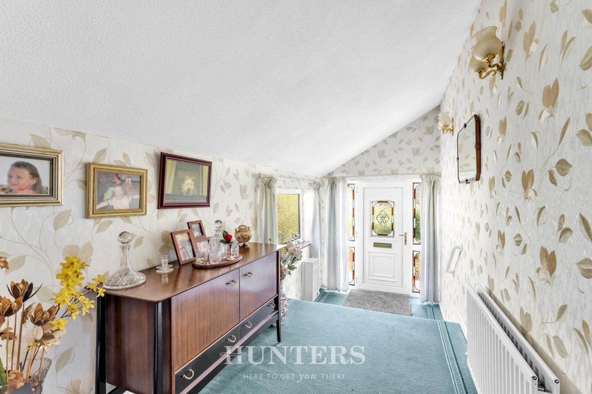 Manchester New Road, Alkrington, Manchester, M24