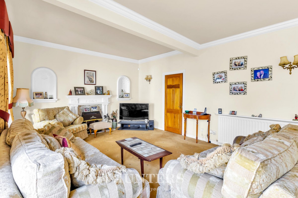 Manchester New Road, Alkrington, Manchester, M24