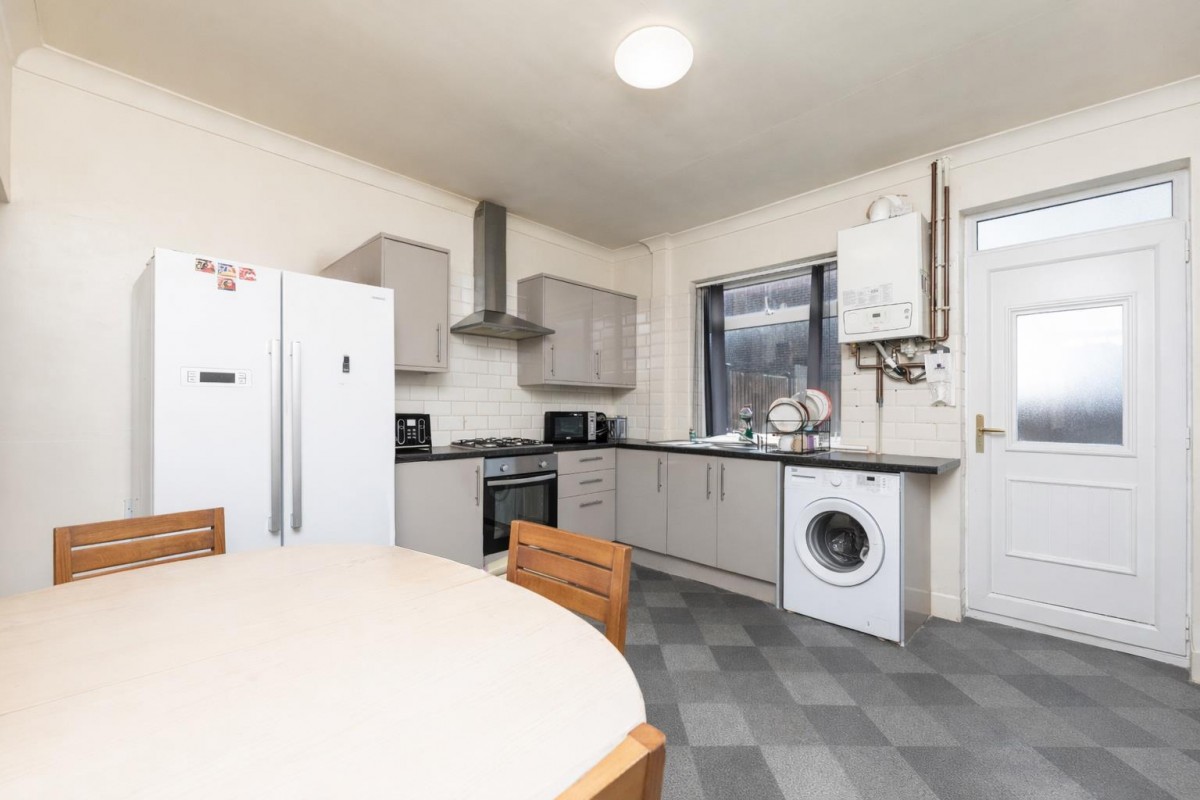 School Street, Castleford