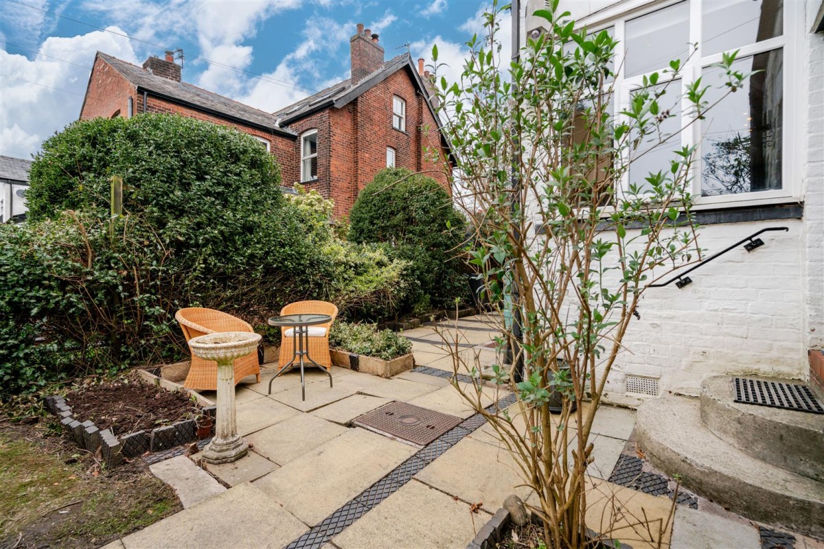 Rocky Lane, Monton, Manchester