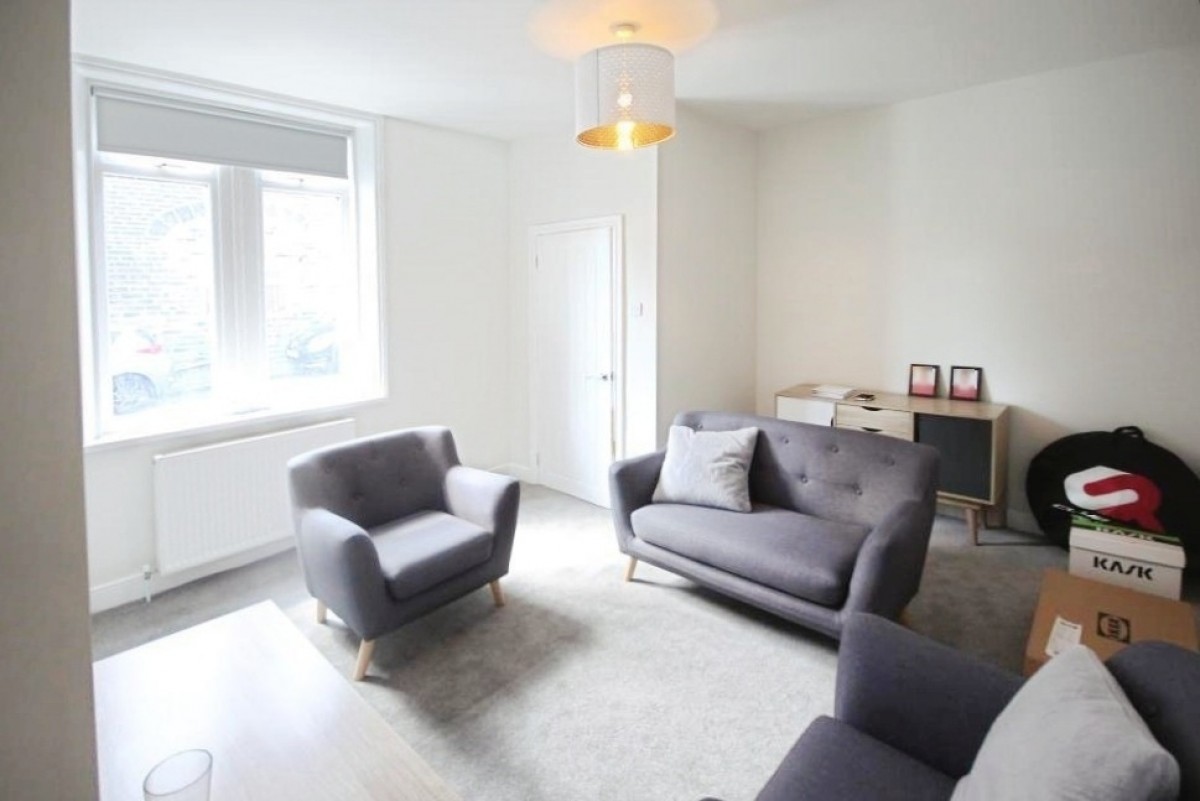 Marshall Street, Mirfield