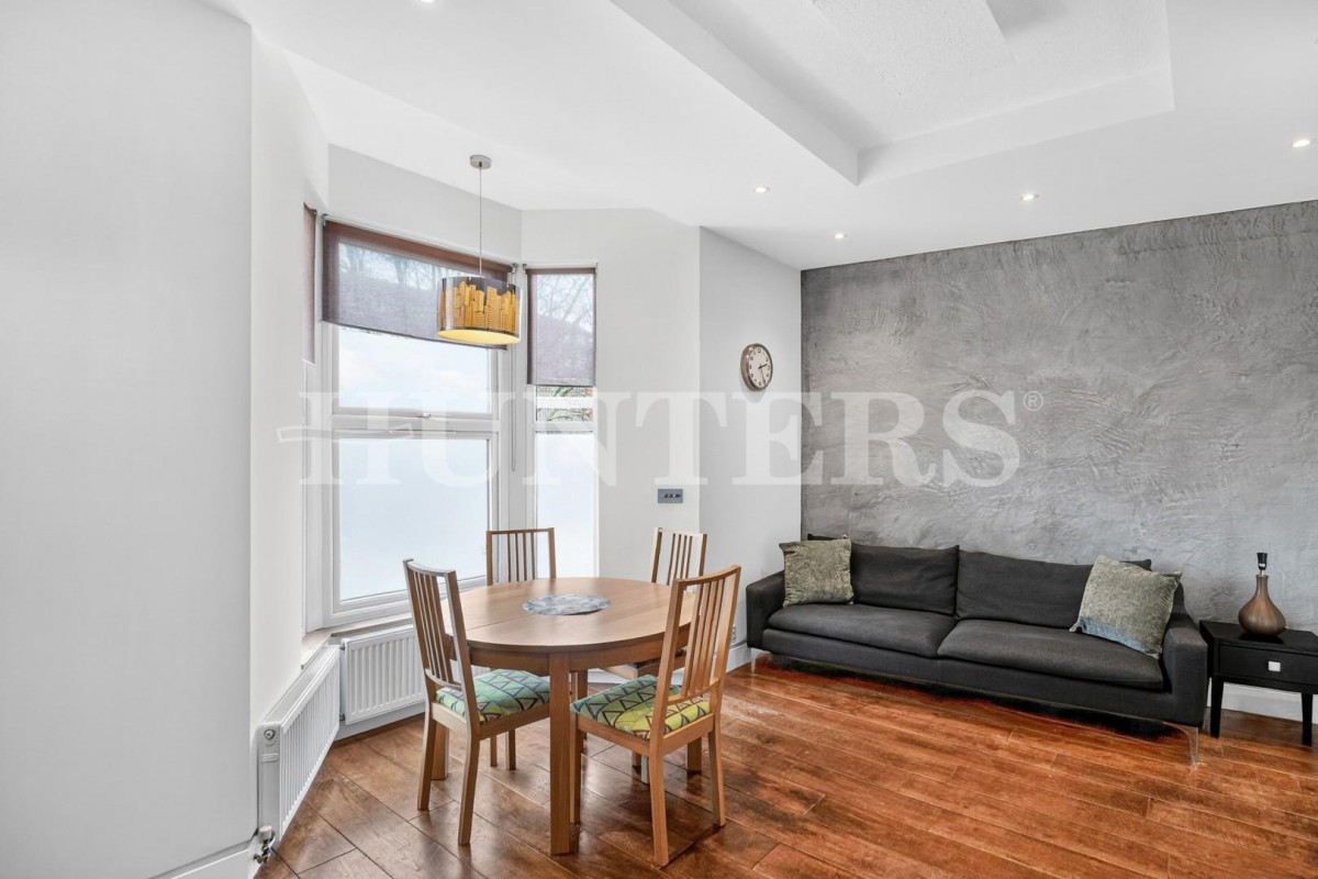 High Road, London, N15