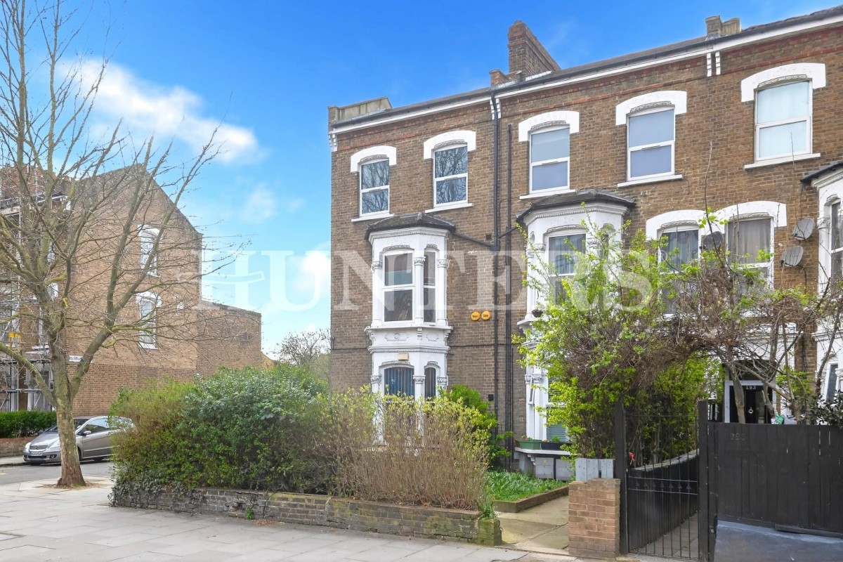 High Road, London, N15