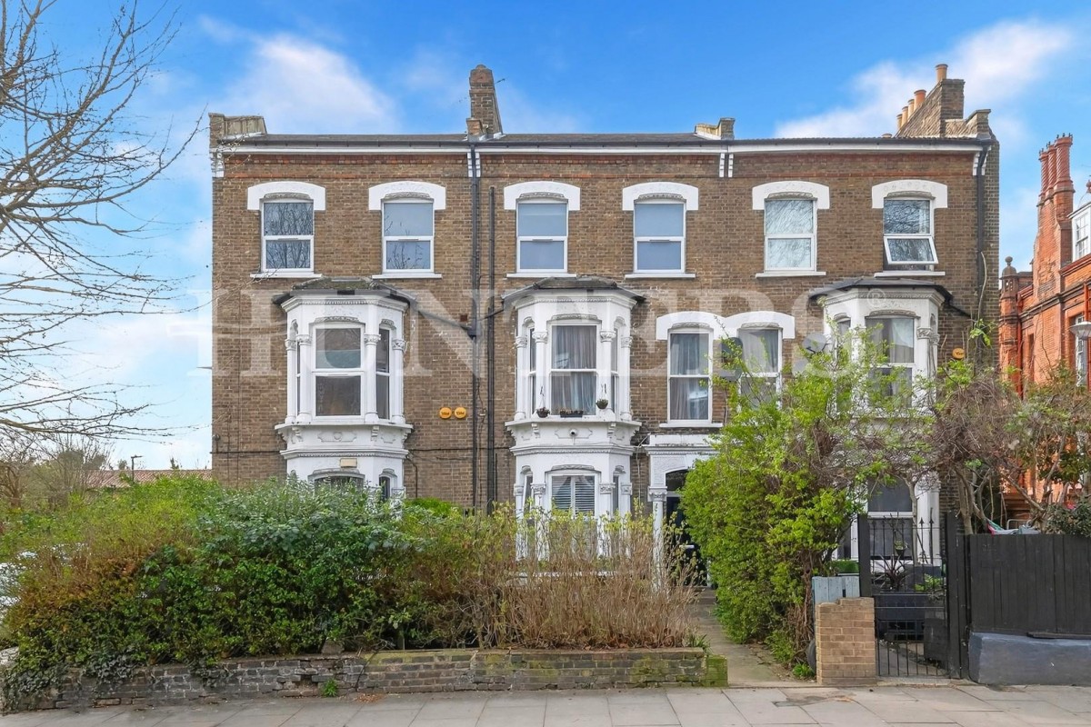 High Road, London, N15