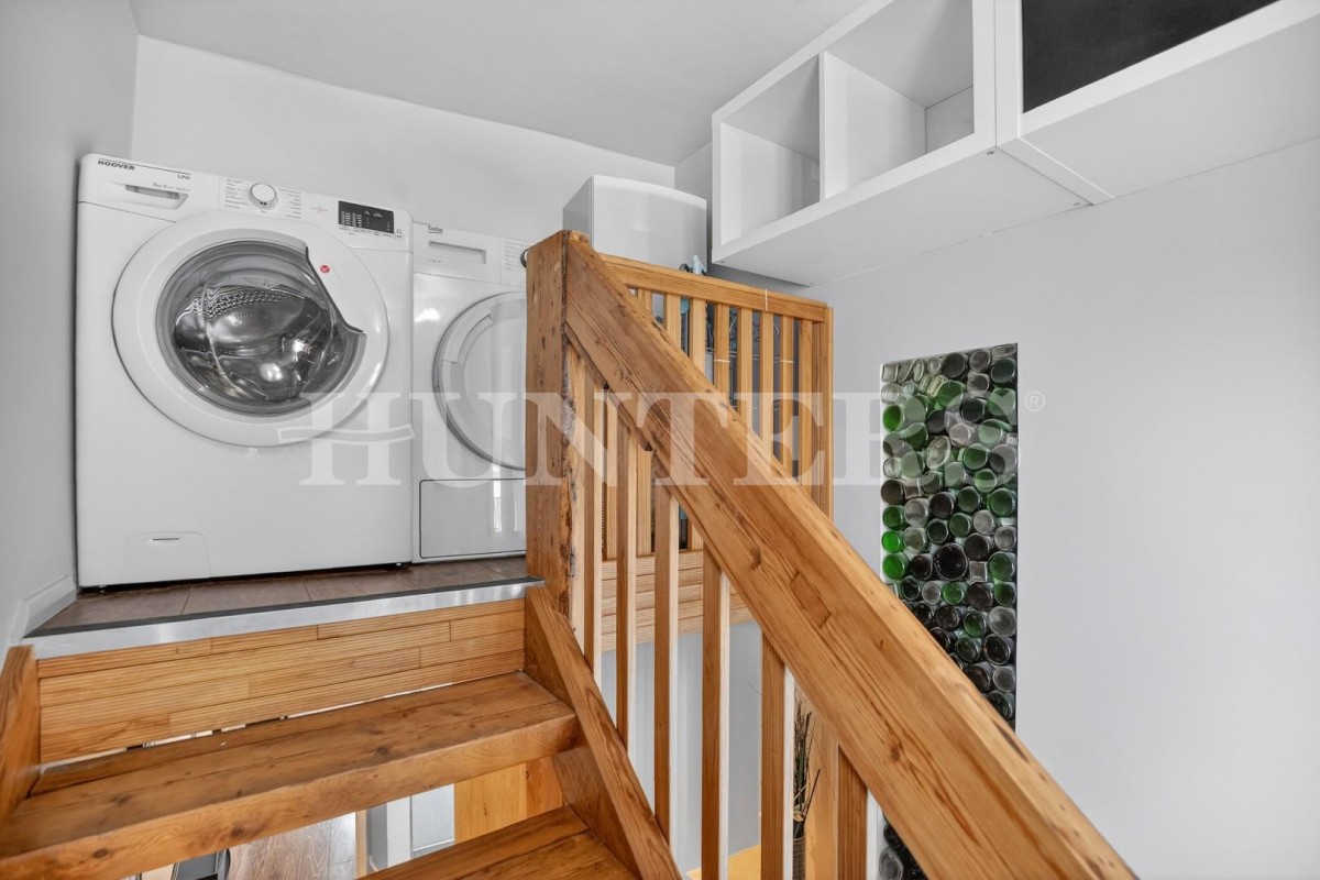 High Road, London, N15