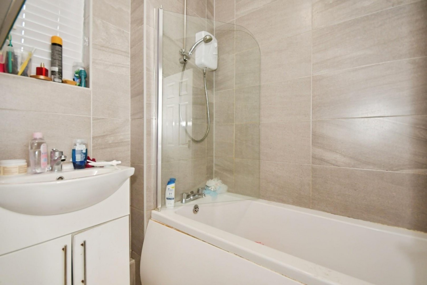 Cowper Avenue, Fox Hill, S6