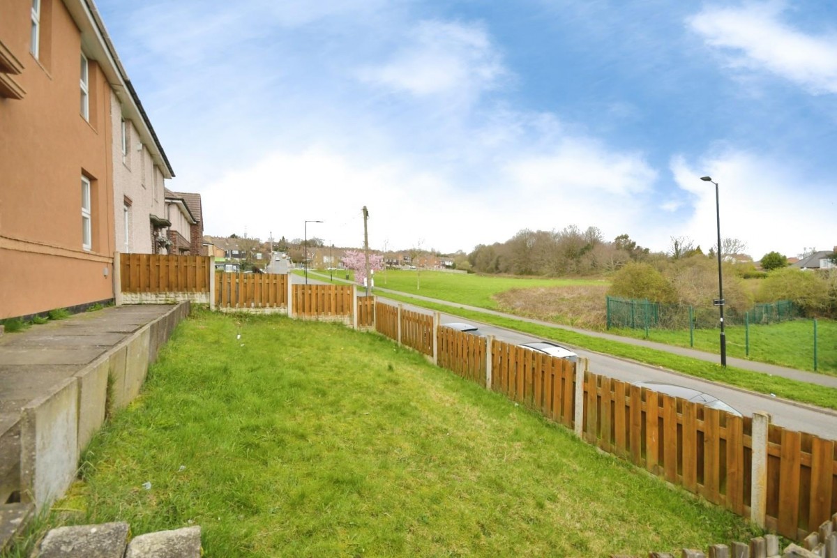 Cowper Avenue, Fox Hill, S6