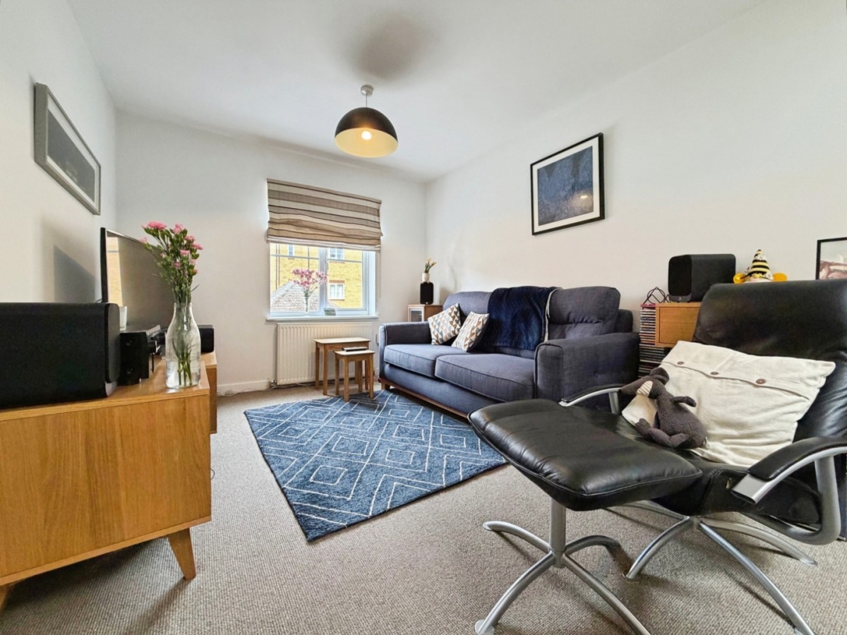 Brigadier Gardens, Ashford