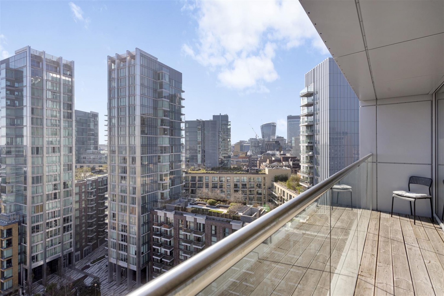 Commercial Road, Aldgate East, E1