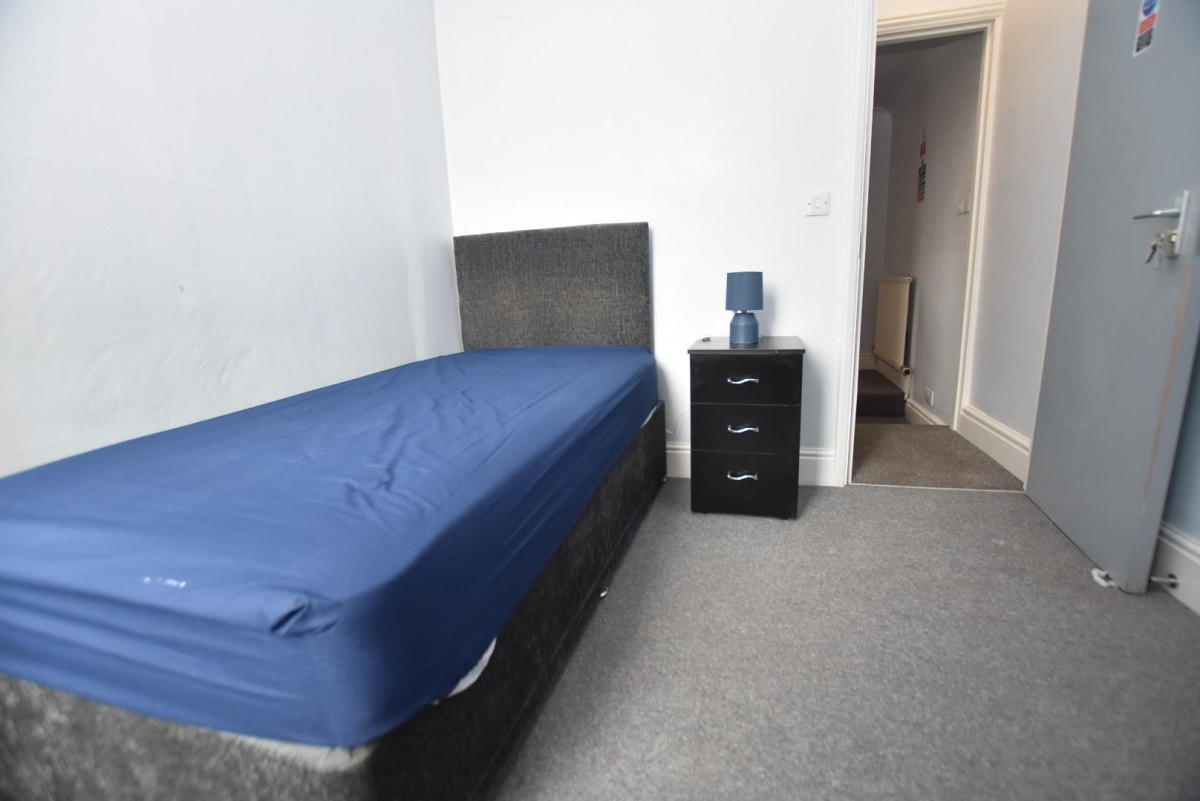 12 Infirmary Road, Chesterfield, Derbyshire