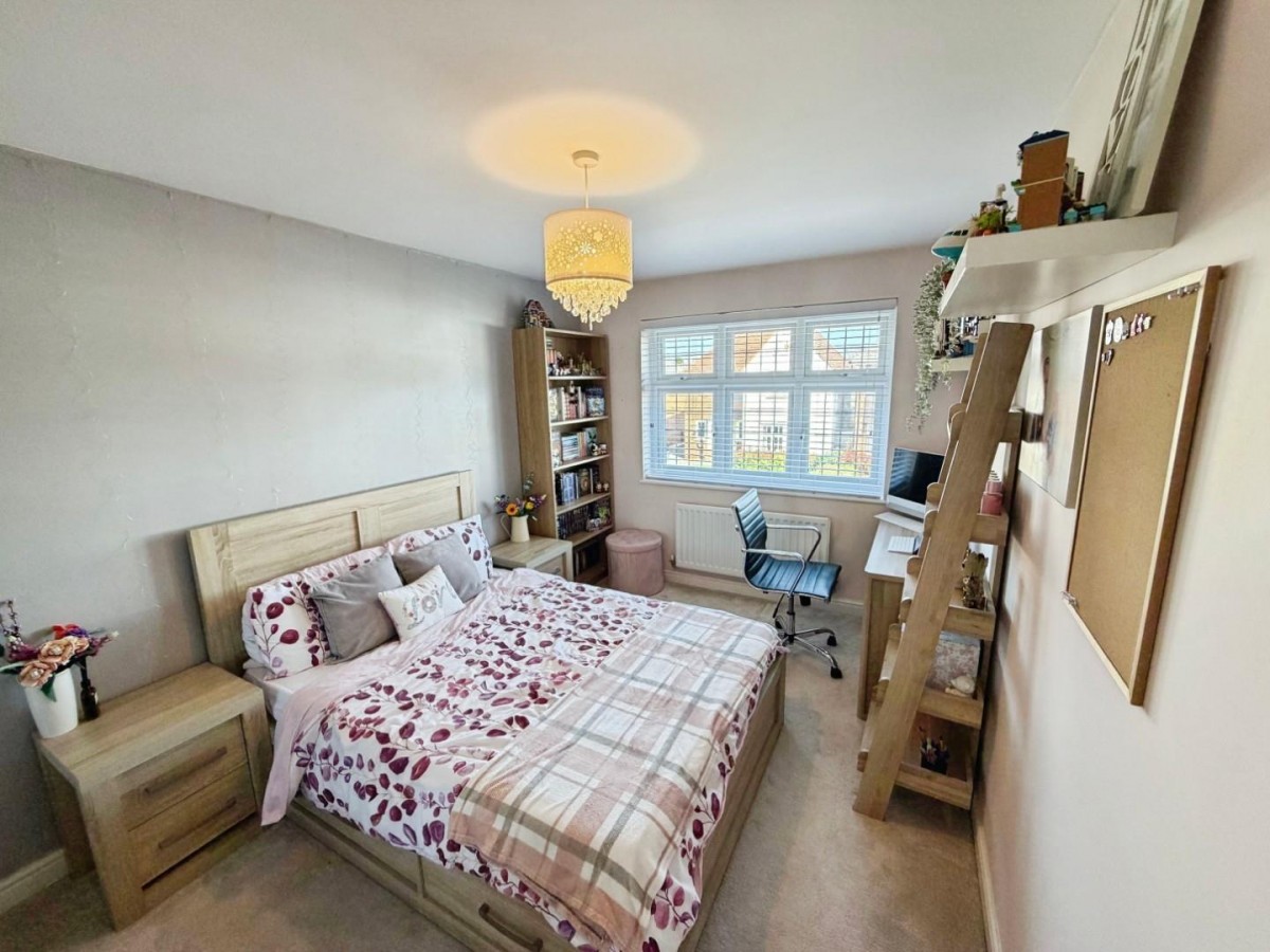 Collingswood Close, Little Sutton