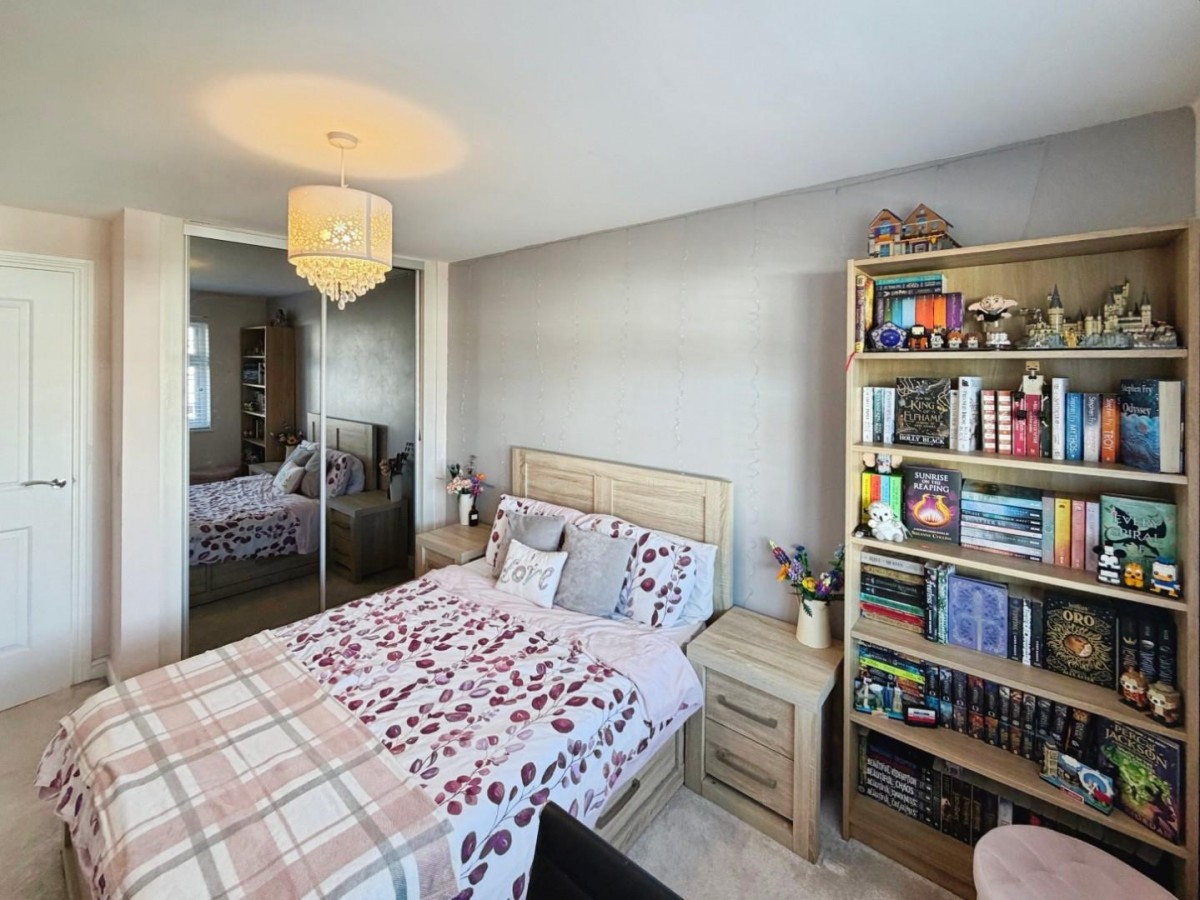 Collingswood Close, Little Sutton