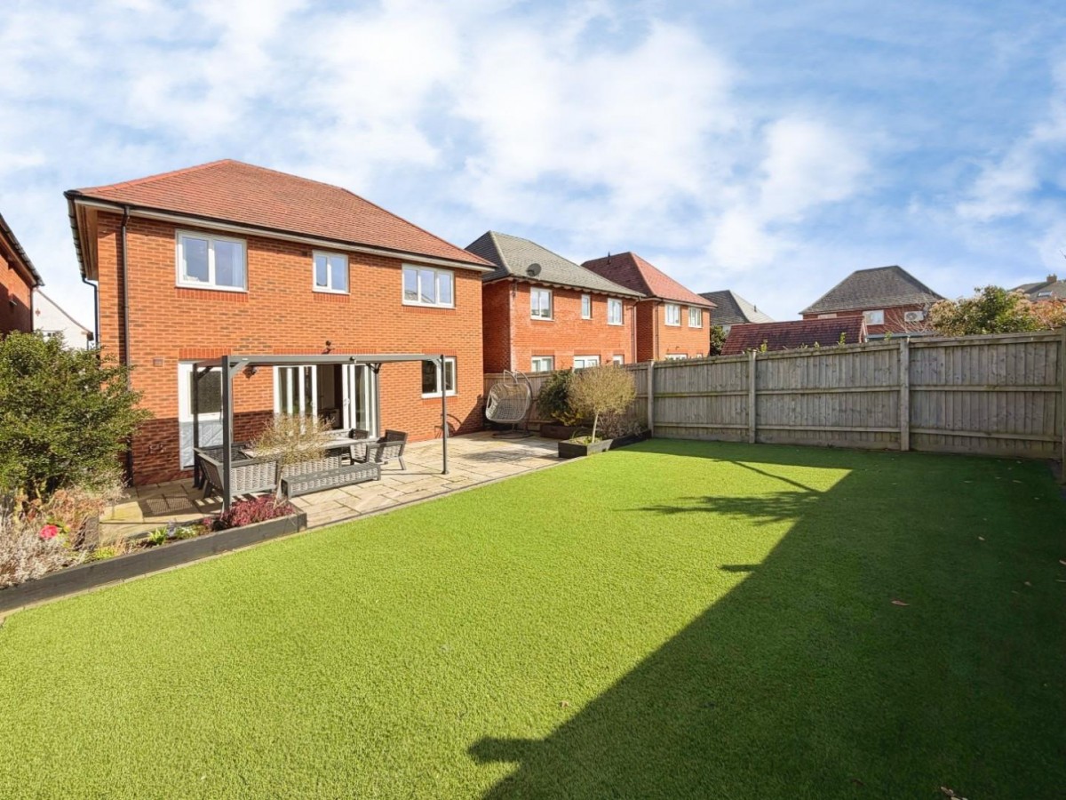 Collingswood Close, Little Sutton