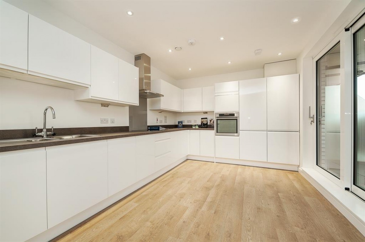 Smithies Court, London, N16