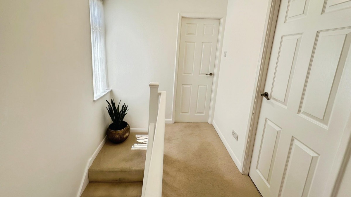 Alma Road, Kingswood