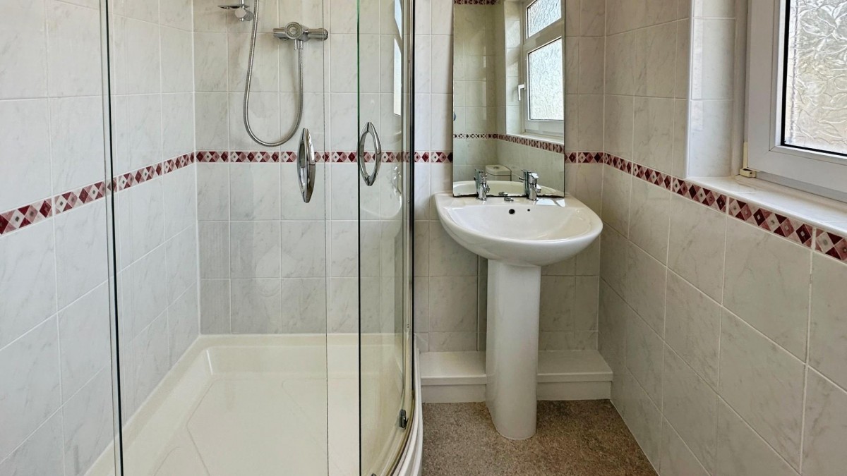 Alma Road, Kingswood