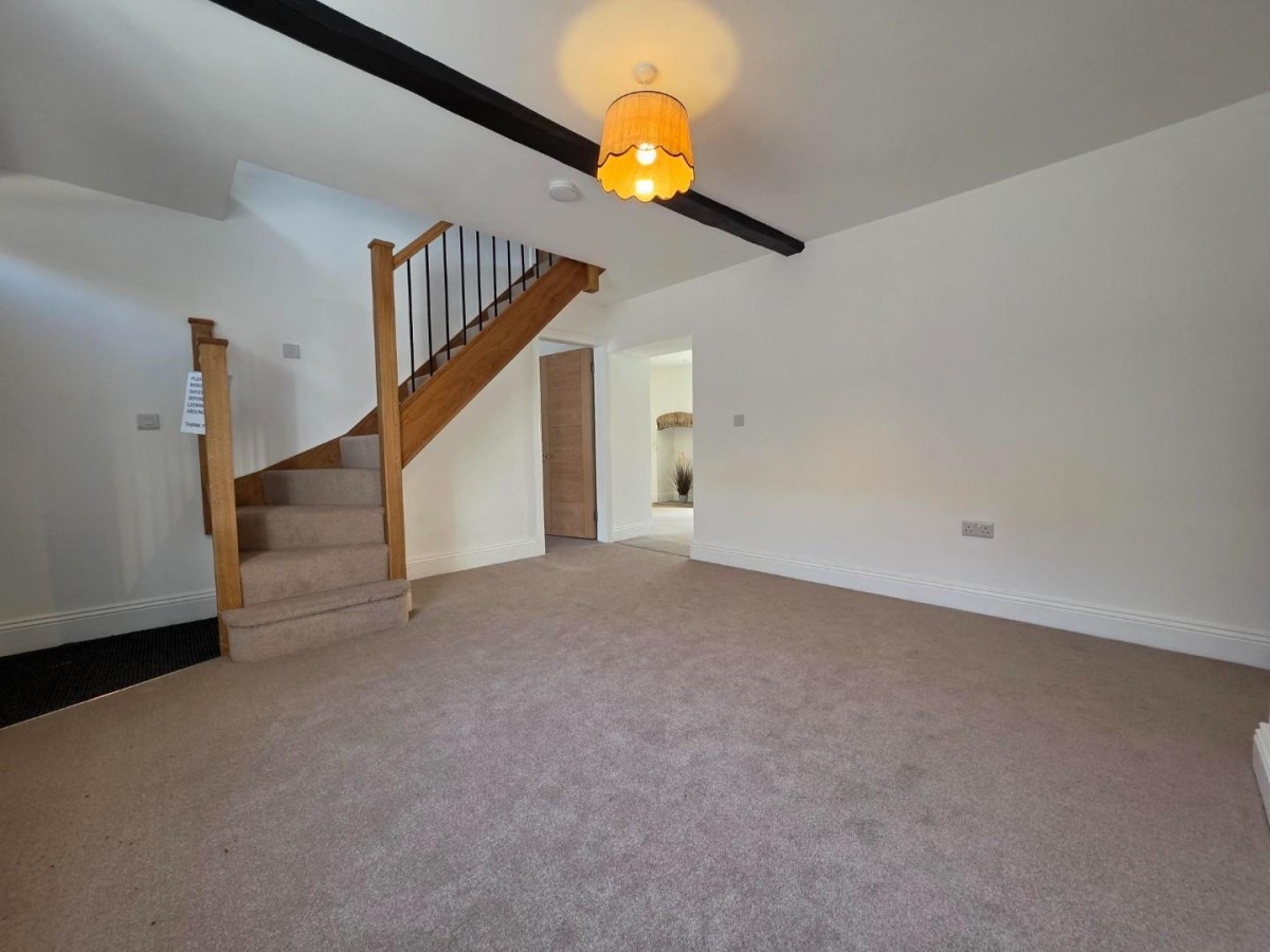 Westward Road, Stroud