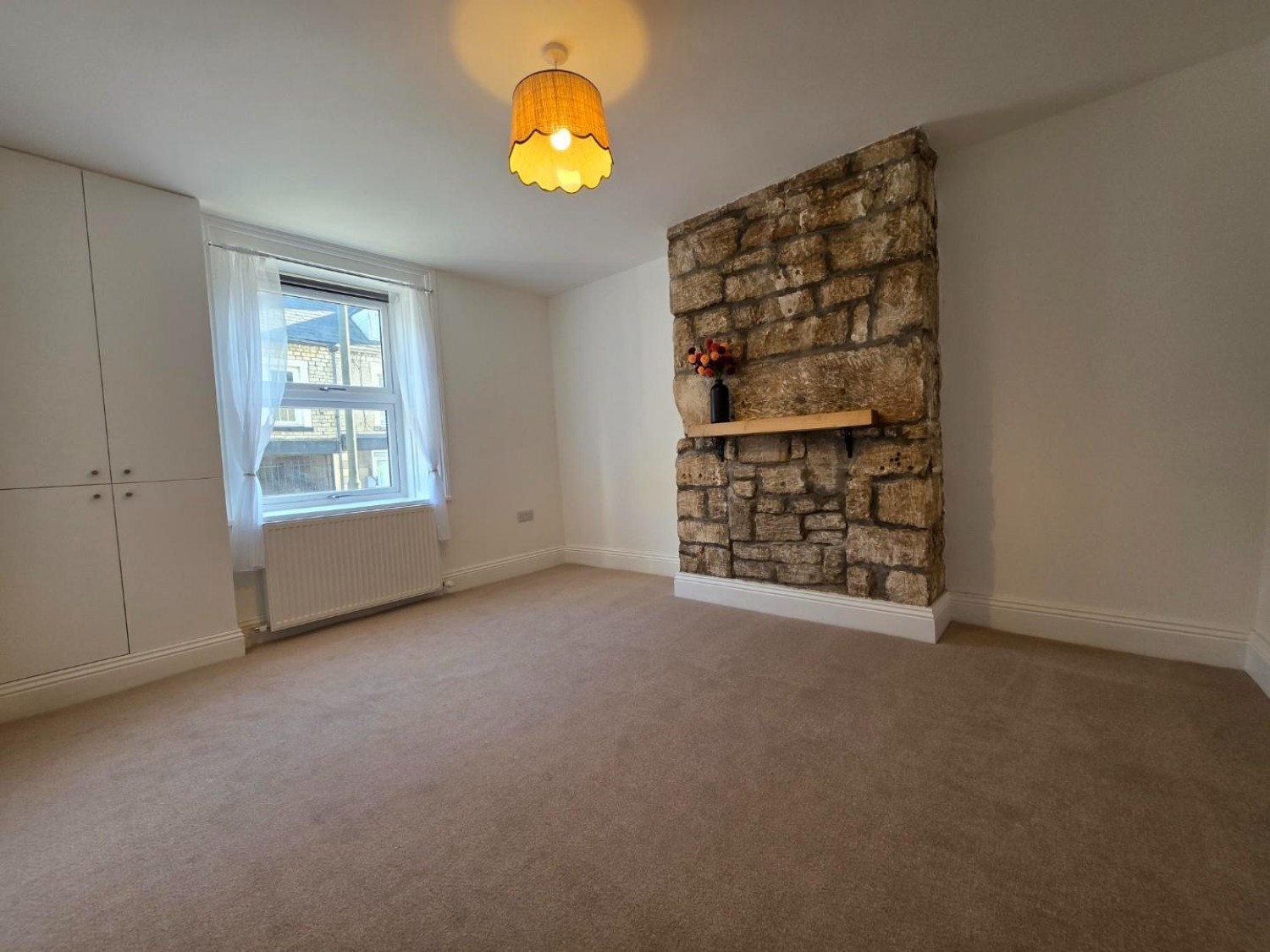 Westward Road, Stroud