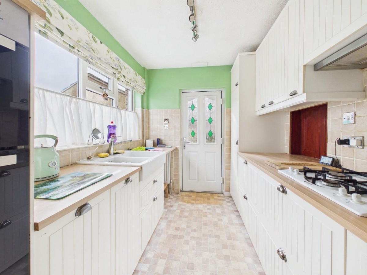 Warren Lane, Bingley