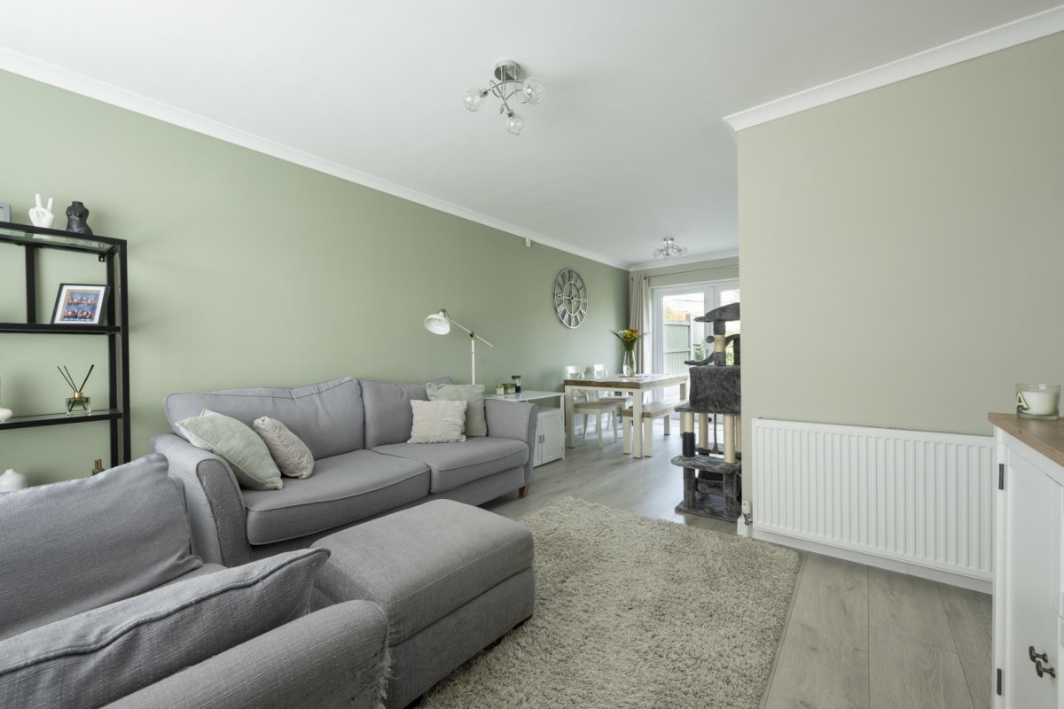 Tiverton Close, Kingswinford, DY6 8NZ