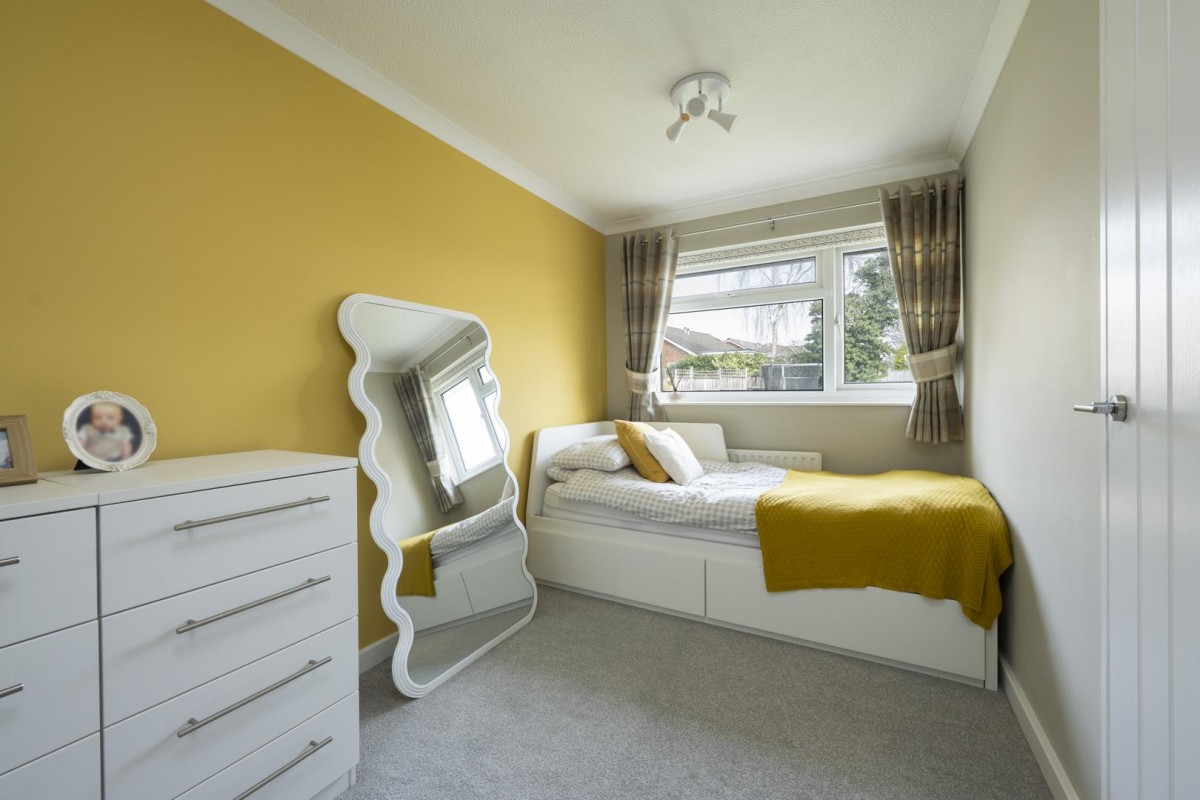 Tiverton Close, Kingswinford, DY6 8NZ