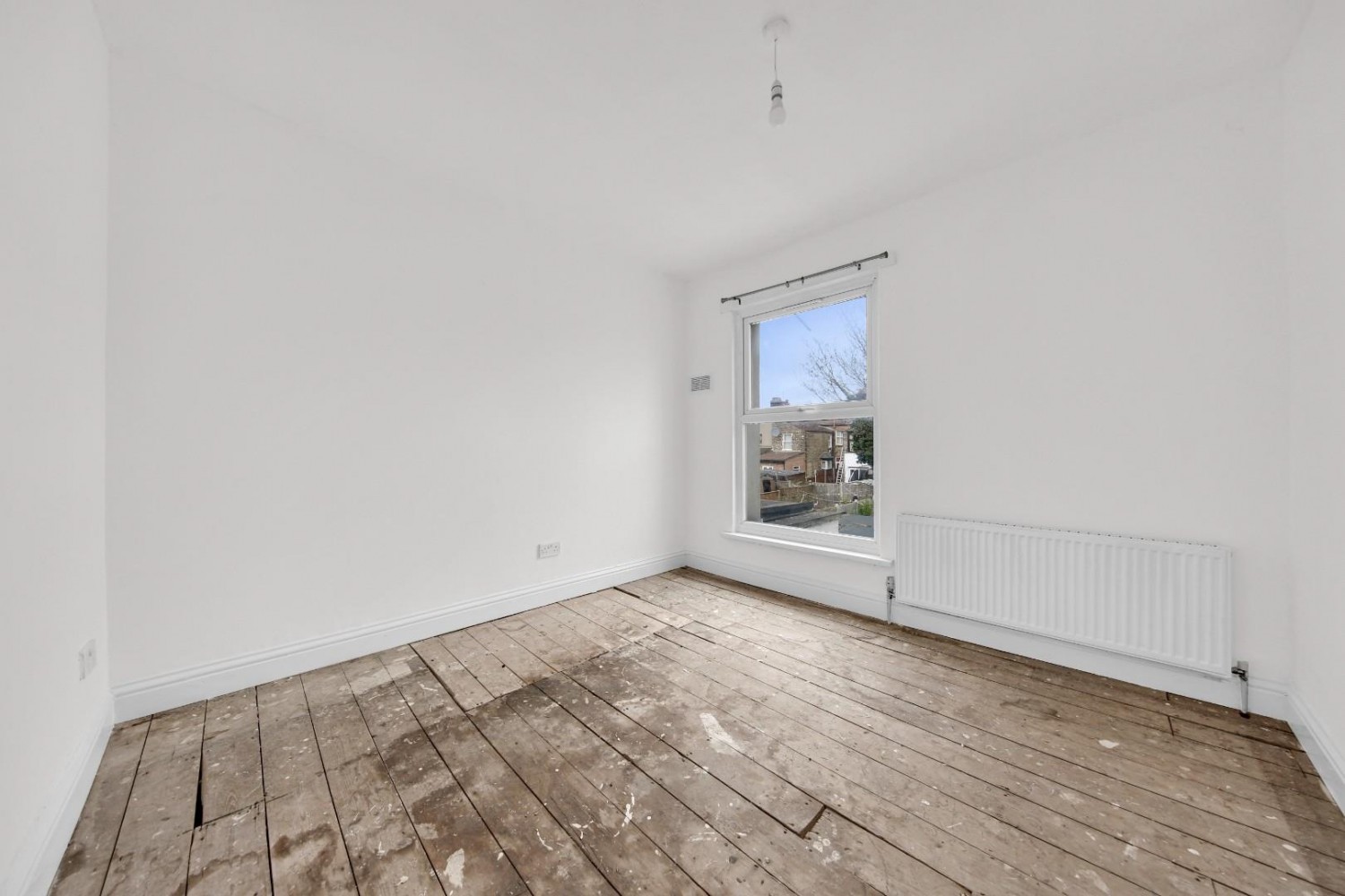 Henley Road, Ilford, IG1