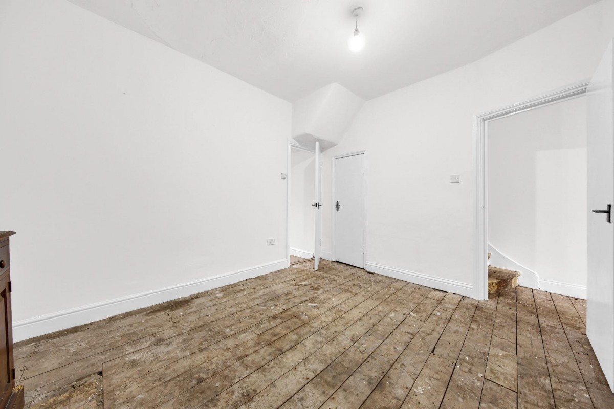 Henley Road, Ilford, IG1