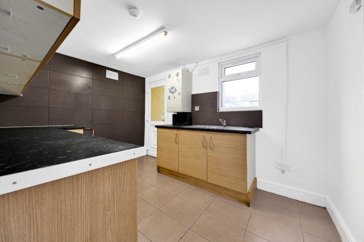 Henley Road, Ilford, IG1