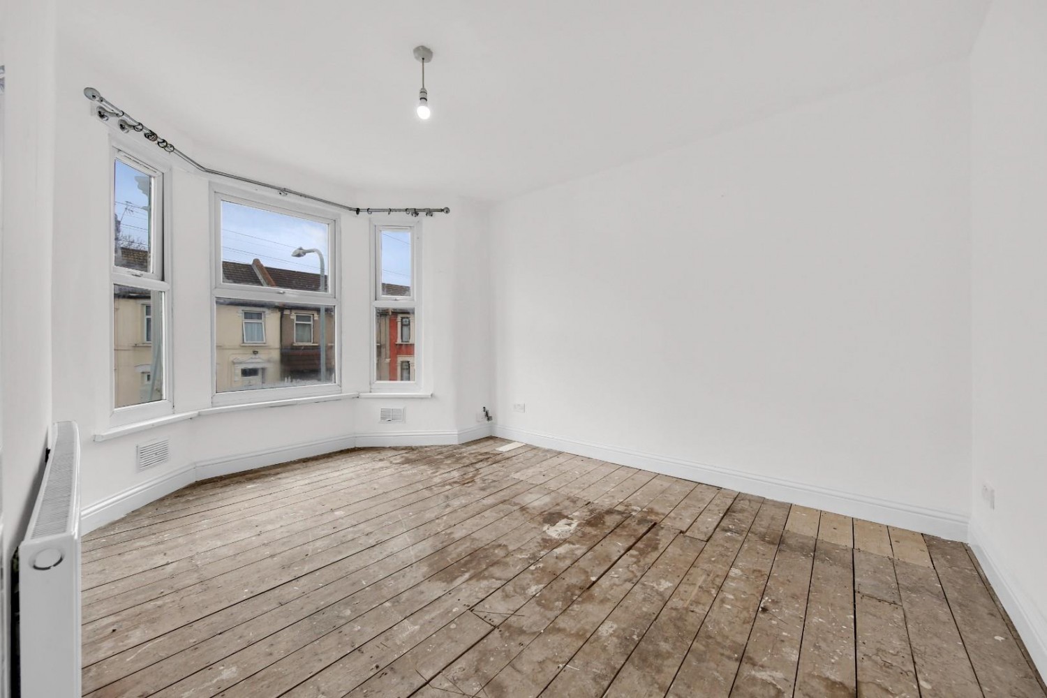 Henley Road, Ilford, IG1