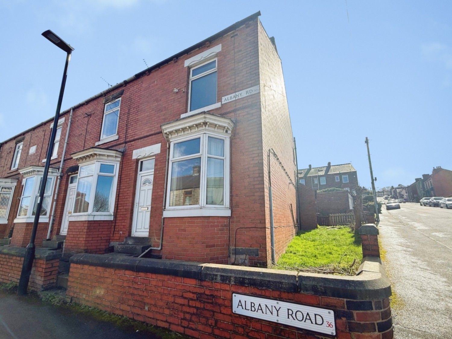 3 bedroom House for sale in Albany Road, Stocksbridge, Sheffield, S36 1AL