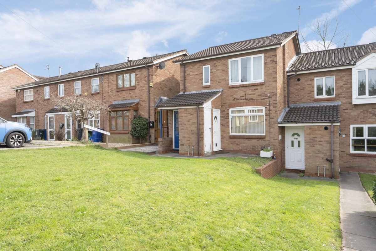 Ragees Road, Kingswinford, DY6 8NQ
