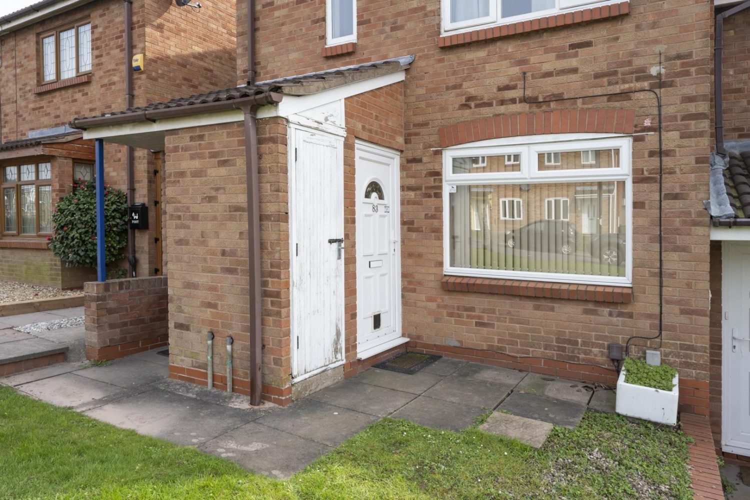 Ragees Road, Kingswinford, DY6 8NQ