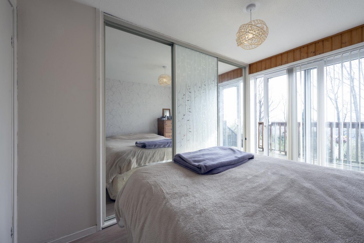 Ragees Road, Kingswinford, DY6 8NQ