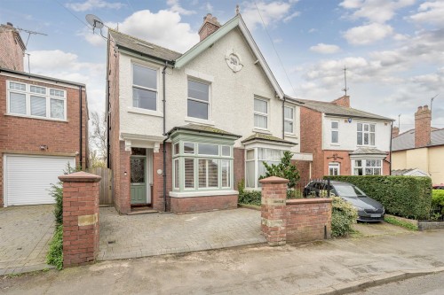 Bowling Green Road, Stourbridge, DY8 3RZ