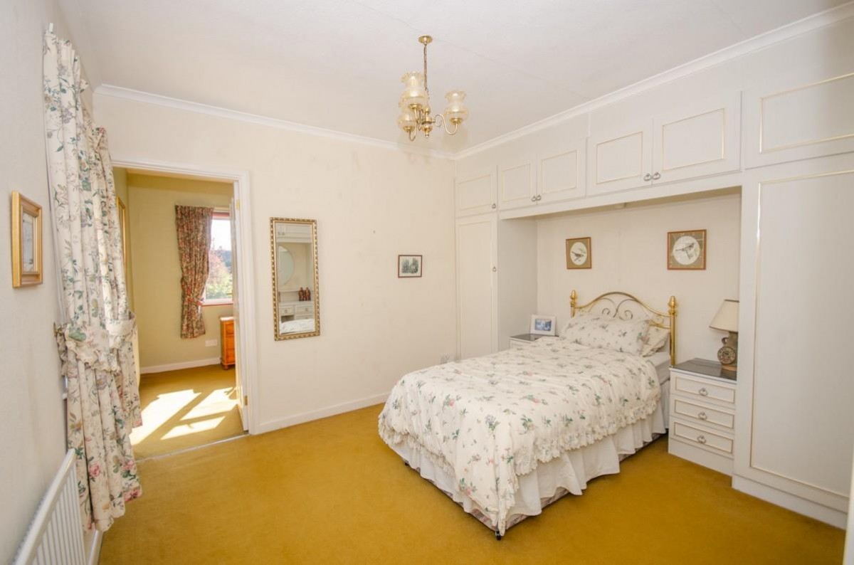 Park Crescent, Frenchay, Bristol, BS16 1PD